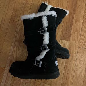 Uggs BK 5 which is a woman’s 7, tall black with side zipper